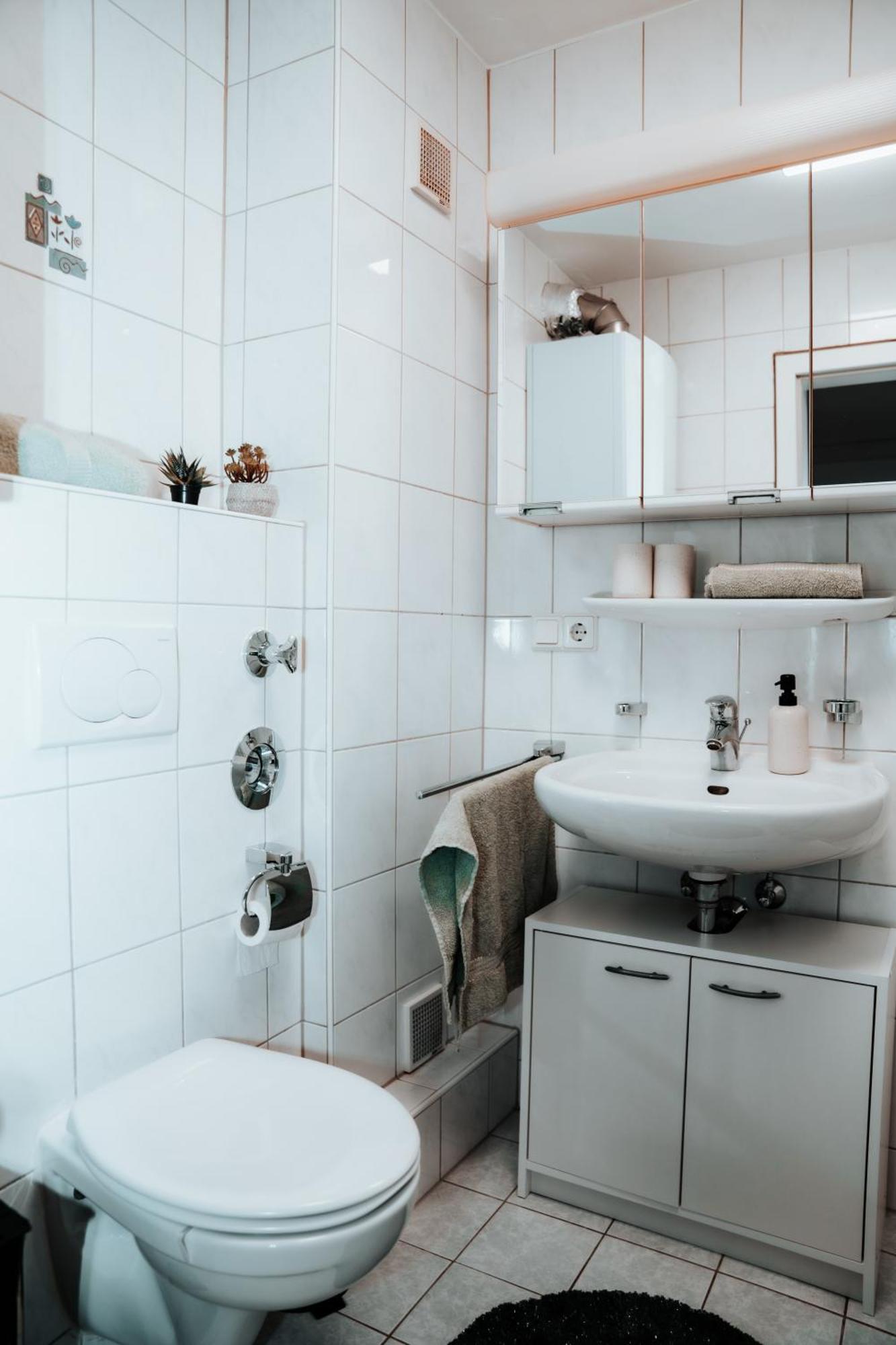 Ferienwohnung Ella - Direkt Am Bodensee Friedrichshafen Exterior foto